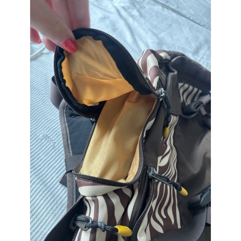 Burton Zebra Backpack - Picture 7 of 8